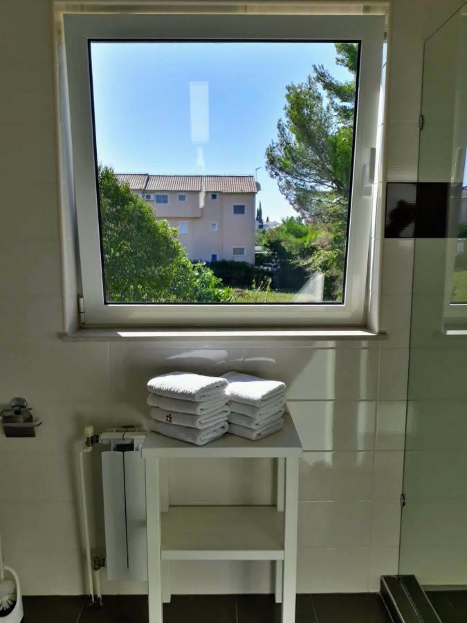 Apartments Andela Sveti Filip i Jakov Exterior photo